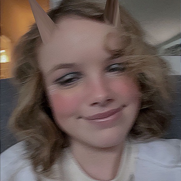 Meet your Posher, Sienna - Picture 1 of 1